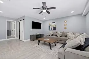 1004 N Betty Ln, Clearwater, FL 33755 - Photo 6