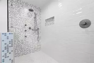 1727 Bayhill Dr, Oldsmar, FL 34677 - Photo 22