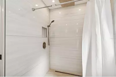 6695 Canton Street S, Saint Petersburg, FL 33712 - Photo 32