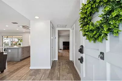 6695 Canton Street S, Saint Petersburg, FL 33712 - Photo 6