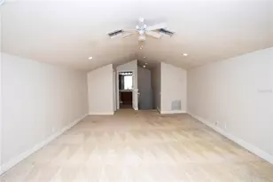 15106 Kestrelrise Dr, Lithia, FL 33547 - Photo 66