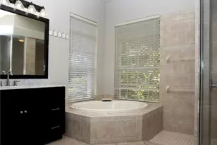 15106 Kestrelrise Dr, Lithia, FL 33547 - Photo 50