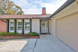 9275 133rd St, Seminole, FL 33776 - Photo 2