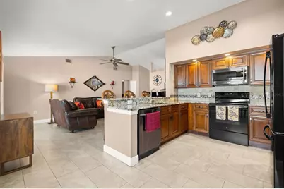 9275 133rd Street, Seminole, FL 33776 - Photo 12