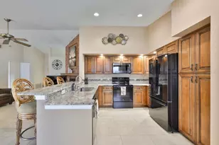 9275 133rd St, Seminole, FL 33776 - Photo 16