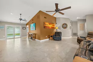 9275 133rd St, Seminole, FL 33776 - Photo 6