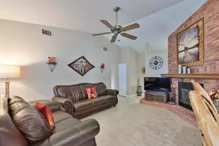 9275 133rd St, Seminole, FL 33776 - Photo 14