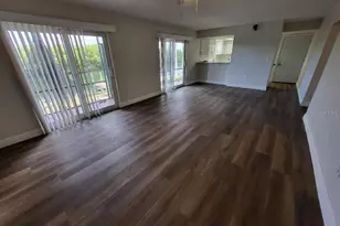 8817 Bay Pointe Dr, Tampa, FL 33615 - Photo 6