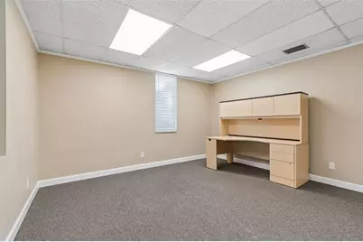 1046 W Busch Boulevard #100, Tampa, FL 33612 - Photo 6