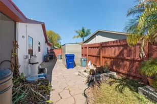 215 Lake Charles Ct, Oldsmar, FL 34677 - Photo 38