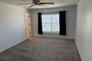 2423 Middleton Grove Dr, Brandon, FL 33511 - Photo 18