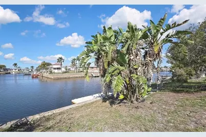 12527 1st Isle, Hudson, FL 34667 - Photo 34