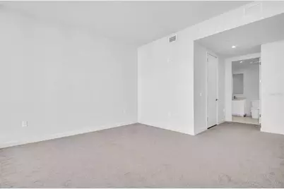 400 Central Avenue #2205, Saint Petersburg, FL 33701 - Photo 32