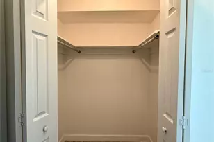 4650 Cove Cir, Saint Petersburg, FL 33708 - Photo 20