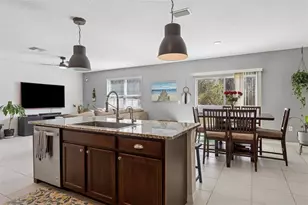 32871 Brooks Hawk Ln, Wesley Chapel, FL 33543 - Photo 12