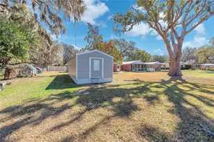 2004 Capri Rd, Valrico, FL 33594 - Photo 36