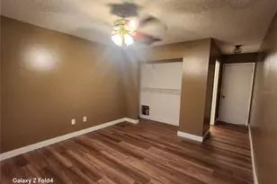 13608 S Village Dr, Tampa, FL 33618 - Photo 6