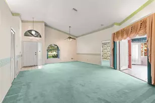 5245 Venice Way NE, Saint Petersburg, FL 33703 - Photo 2