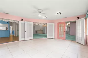 5245 Venice Way NE, Saint Petersburg, FL 33703 - Photo 22