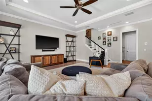 3702 W San Luis St, Tampa, FL 33629 - Photo 8