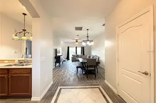 20326 Oak Key Ct, Tampa, FL 33647 - Photo 2