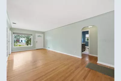 2670 Bayside Drive S, Saint Petersburg, FL 33705 - Photo 8