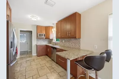 2670 Bayside Drive S, Saint Petersburg, FL 33705 - Photo 16