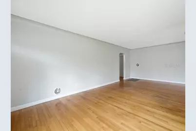 2670 Bayside Drive S, Saint Petersburg, FL 33705 - Photo 6