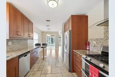 2670 Bayside Drive S, Saint Petersburg, FL 33705 - Photo 24