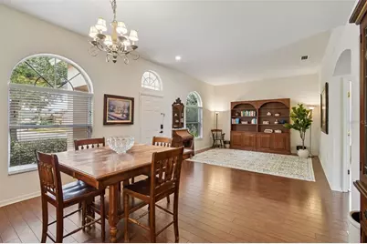 2706 Valencia Grove Drive, Valrico, FL 33596 - Photo 8