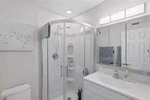 3783 Pompano, Saint Petersburg, FL 33705 - Photo 20
