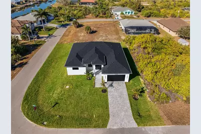 10065 Memphis Street, Port Charlotte, FL 33981 - Photo 8