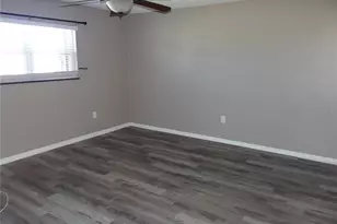 5357 81st St N, Saint Petersburg, FL 33709 - Photo 12