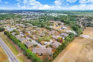 36009 Deer Creek Dr, Zephyrhills, FL 33541 - Photo 24