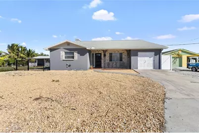 824 Seabreeze Drive, Ruskin, FL 33570 - Photo 1