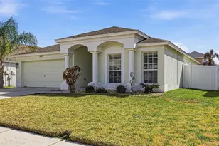 30428 Randall Manor St, Wesley Chapel, FL 33545 - Photo 4