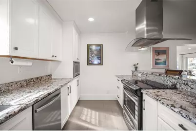 7833 1st Avenue S, Saint Petersburg, FL 33707 - Photo 10