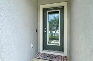 9328 Royal River Cir, Parrish, FL 34219 - Photo 8