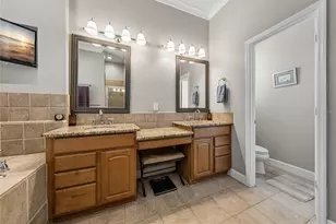 27154 Ravens Brk Rd, Wesley Chapel, FL 33544 - Photo 32