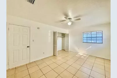 1302 E New Orleans Avenue, Tampa, FL 33603 - Photo 12