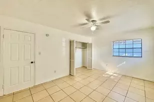 1302 E New Orleans Ave, Tampa, FL 33603 - Photo 12