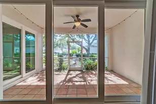 10420 Mulligan Ct, Tampa, FL 33647 - Photo 36