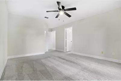 3330 Las Campos Place, Tampa, FL 33611 - Photo 8