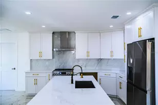 6910 Dalkeith Ave N, Saint Petersburg, FL 33709 - Photo 12