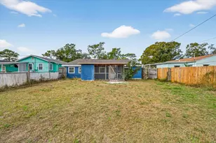 5801 Magnolia St N, Saint Petersburg, FL 33703 - Photo 28