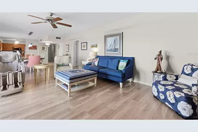 4842 Coquina Key Drive SE #B, Saint Petersburg, FL 33705 - Photo 16