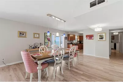 4842 Coquina Key Drive SE #B, Saint Petersburg, FL 33705 - Photo 8