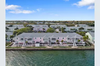 4842 Coquina Key Drive SE #B, Saint Petersburg, FL 33705 - Photo 2