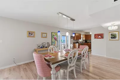 4842 Coquina Key Drive SE #B, Saint Petersburg, FL 33705 - Photo 4