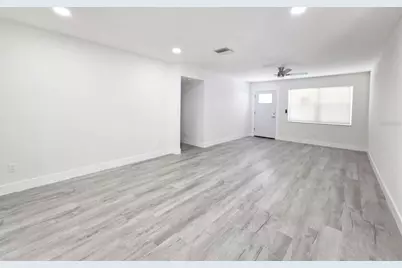 10415 N 27th Street, Tampa, FL 33612 - Photo 6